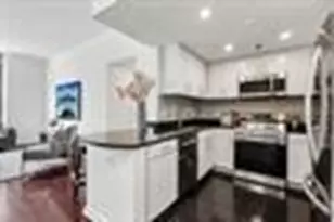 102 Christopher Columbus Dr, Jersey City, NJ 07302 - Photo 5