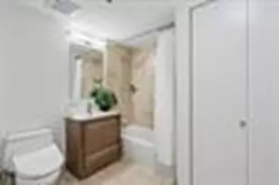 102 Christopher Columbus Dr, Jersey City, NJ 07302 - Photo 17