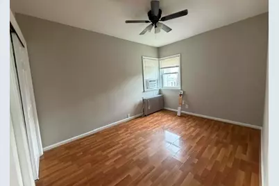 393 New York Ave #3, Jersey City, NJ 07307 - Photo 9
