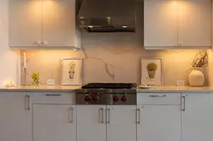 9 Somerset Ln, Edgewater, NJ 07020 - Photo 3