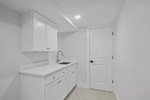 124A Lexington Ave, Jersey City, NJ 07304 - Photo 17
