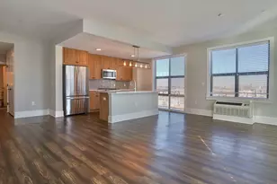 32 Oakland Ave, Jersey City, NJ 07306 - Photo 3