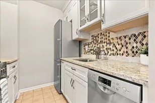 1015 Grand St, Hoboken, NJ 07030 - Photo 9