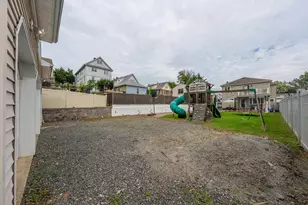 664 Ten Eyck Ave, Lyndhurst Township, NJ 07071 - Photo 29