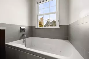 382 Kingston Ct, West New York, NJ 07093 - Photo 17