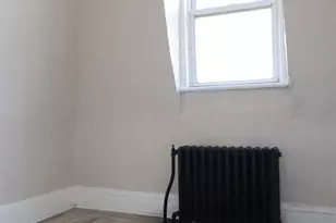 24 Gray St, Jersey City, NJ 07302 - Photo 3