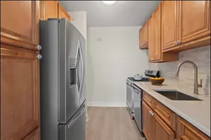 7002 Blvd E, Guttenberg, NJ 07093 - Photo 9