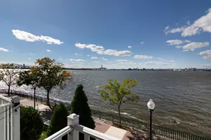 61 Lee Ct, Jersey City, NJ 07305 - Photo 19