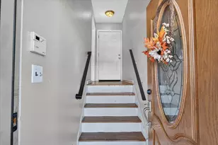 21 Crossgate Rd, Jersey City, NJ 07305 - Photo 3