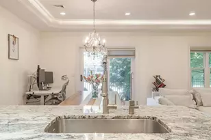 19 Marquis Ct, Edgewater, NJ 07020 - Photo 11