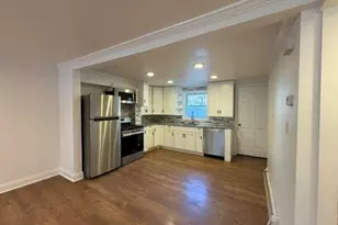 82 Bowers St, Jersey City, NJ 07307 - Photo 5
