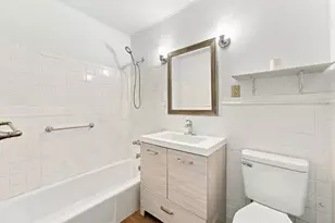199 Avenue A, Bayonne, NJ 07002 - Photo 9