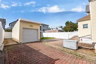 97 Garretson Ave, Bayonne, NJ 07002 - Photo 25