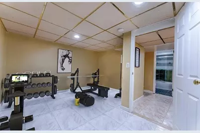 23 Sycamore Rd, Bayonne, NJ 07002 - Photo 9