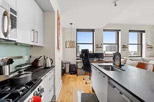 4 Beacon Way, Jersey City, NJ 07304 - Photo 3