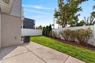 111 Trask Ave, Bayonne, NJ 07002 - Photo 31