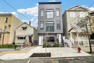 34 Thorne St, Jersey City, NJ 07307 - Photo 15