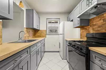 12 Bayview Ave, Jersey City, NJ 07305 - Photo 15
