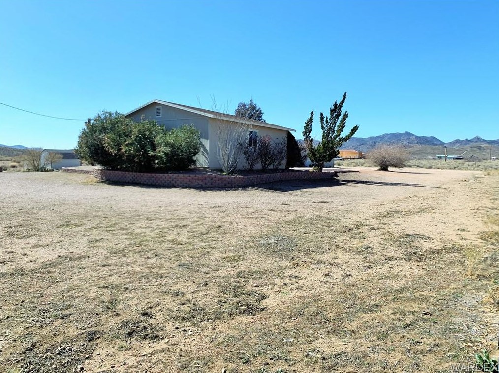 2710 Calle Cedral, Kingman AZ 86409-8319 exterior