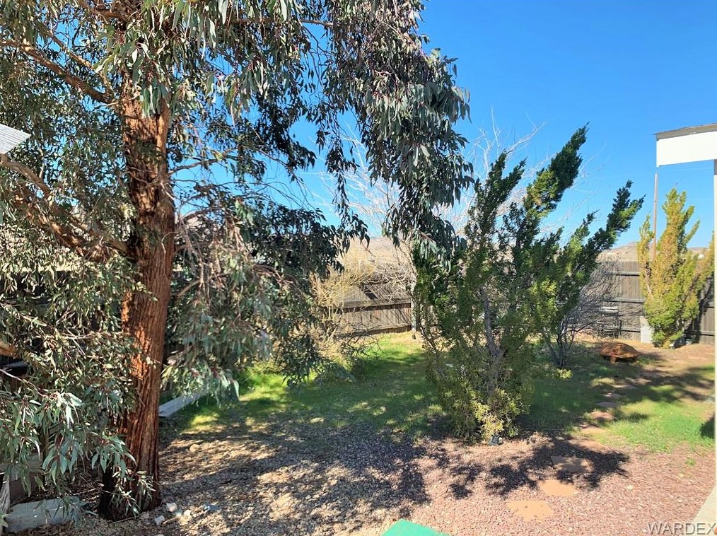 2710 Calle Cedral, Kingman AZ 86409-8319 exterior