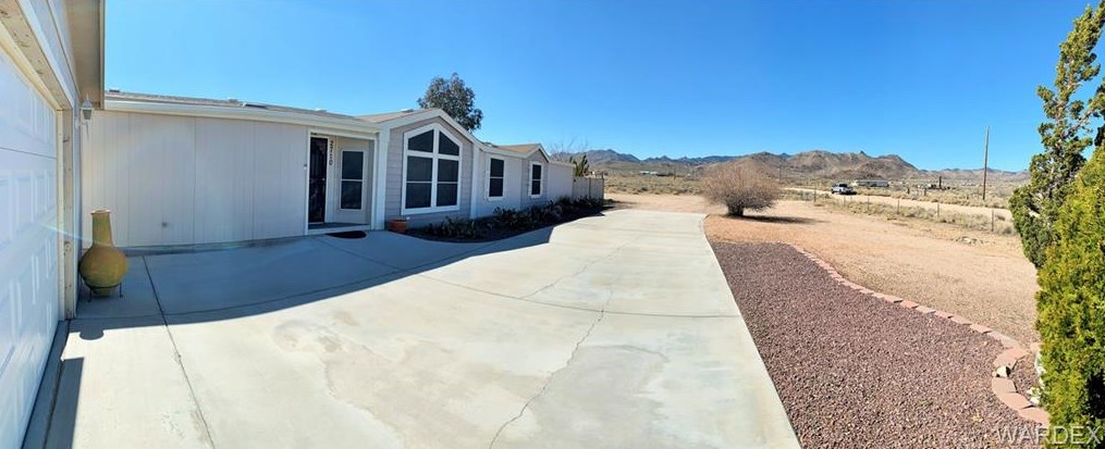 2710 Calle Cedral, Kingman AZ 86409-8319 exterior