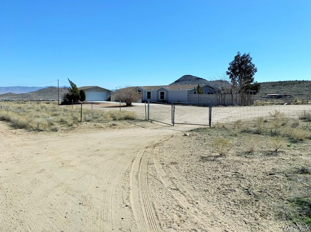 2710 Calle Cedral, Kingman AZ 86409-8319 exterior