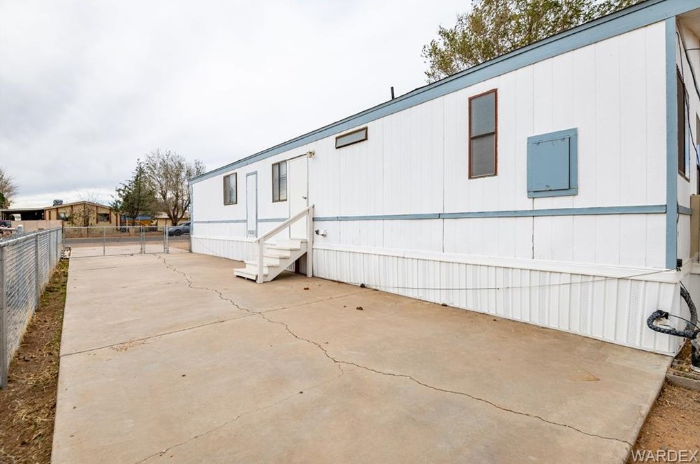 3299 Devlin Ave, Kingman AZ 86409-2200 exterior