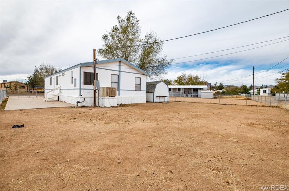 3299 Devlin Ave, Kingman AZ 86409-2200 exterior