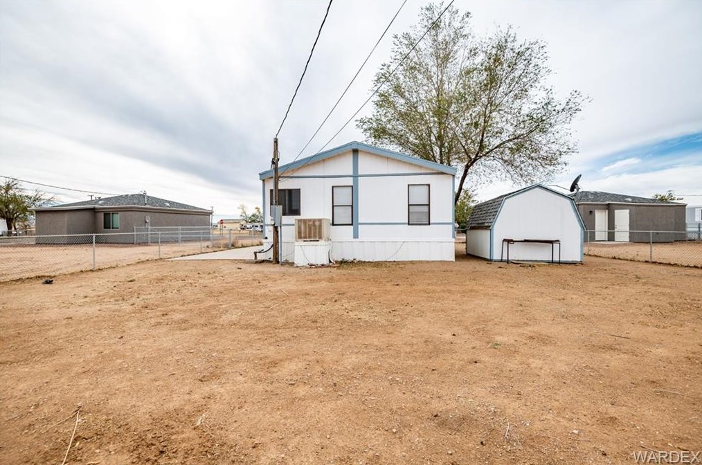 3299 Devlin Ave, Kingman AZ 86409-2200 exterior
