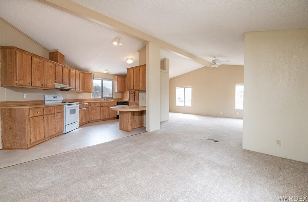 3299 Devlin Ave, Kingman AZ 86409-2200 exterior