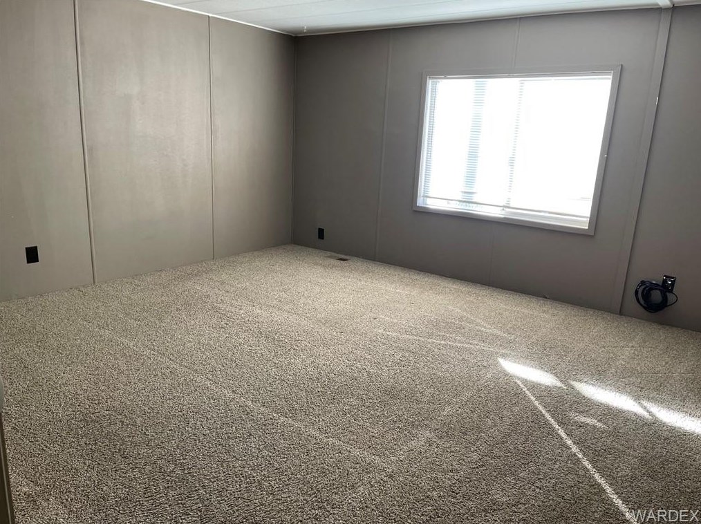 2740 Devlin Ave, Kingman AZ 86409-2205 exterior