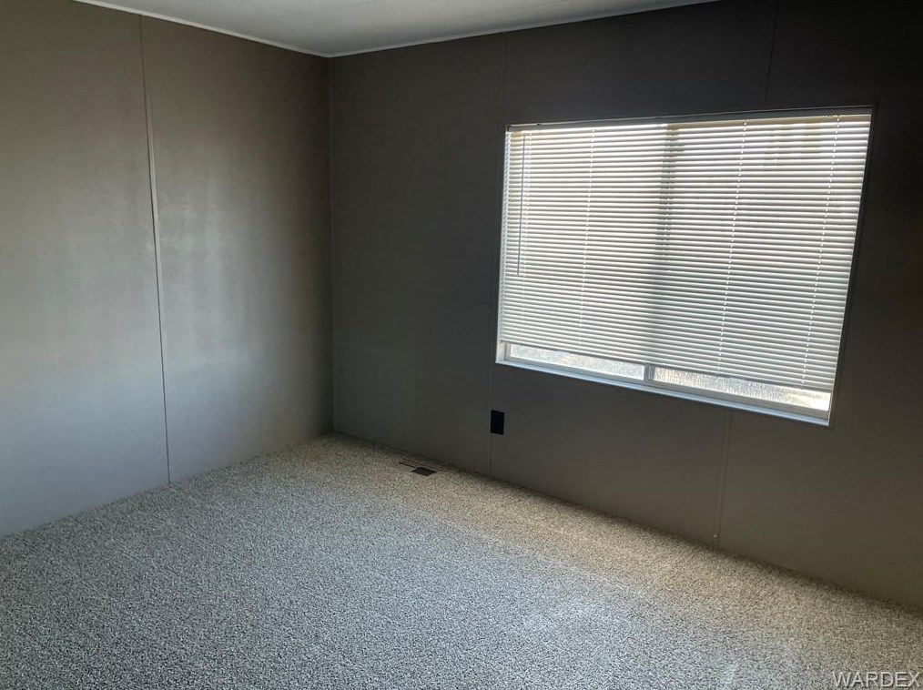 2740 Devlin Ave, Kingman AZ 86409-2205 exterior