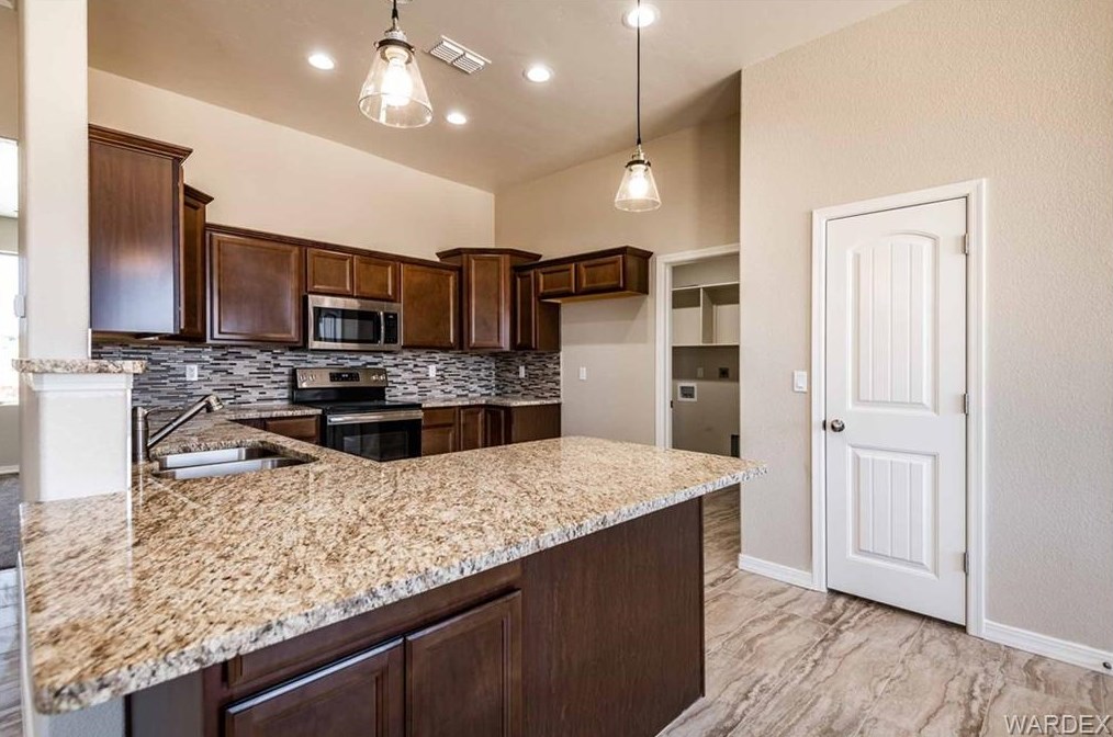 3282 Roma Rd, Kingman AZ 86401 exterior