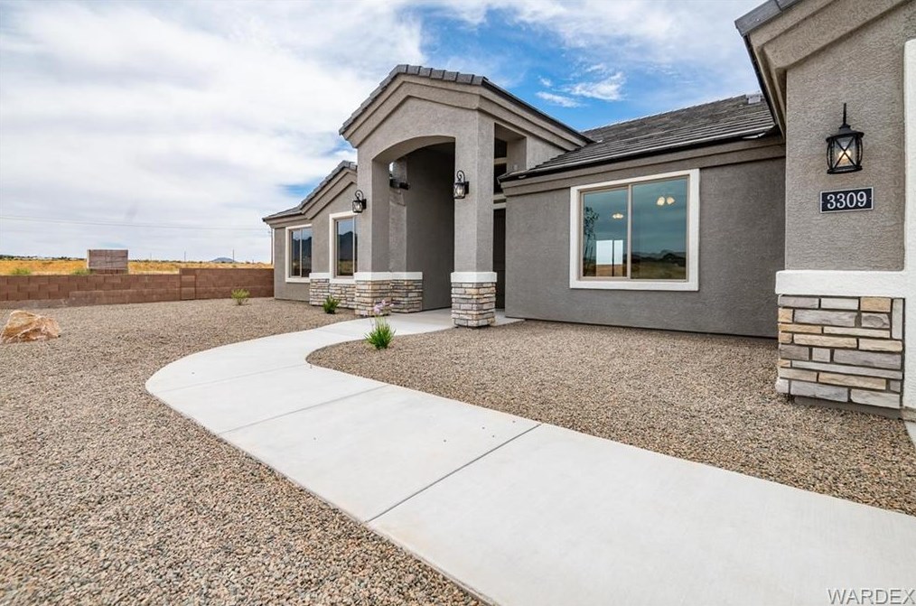 3287 Roma Rd, Kingman AZ 86401 exterior