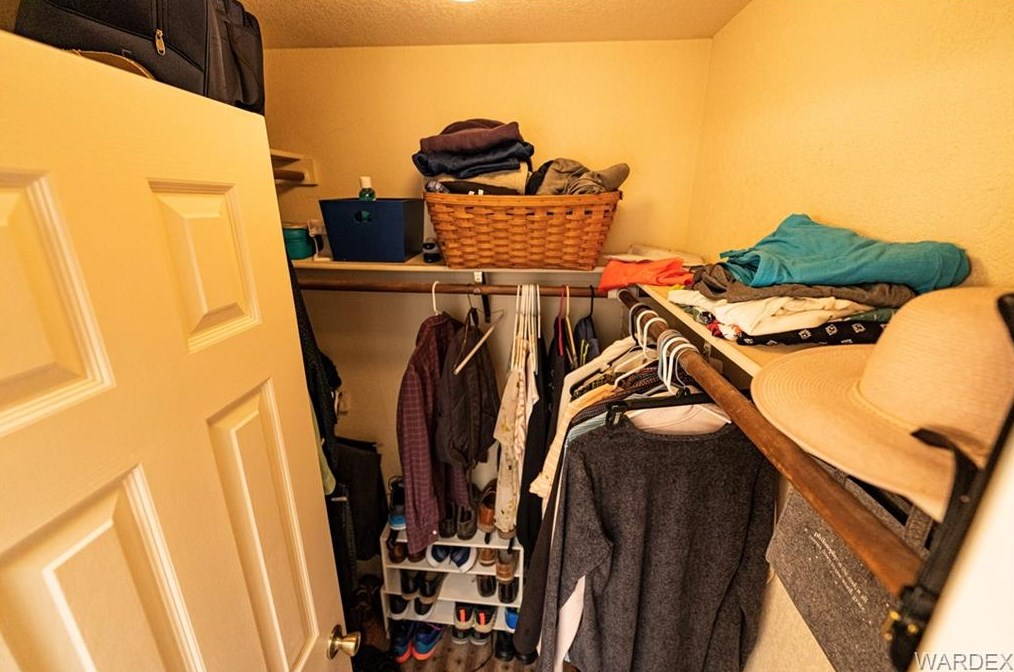 4893 Scotty Dr, Kingman AZ 86409-9002 exterior