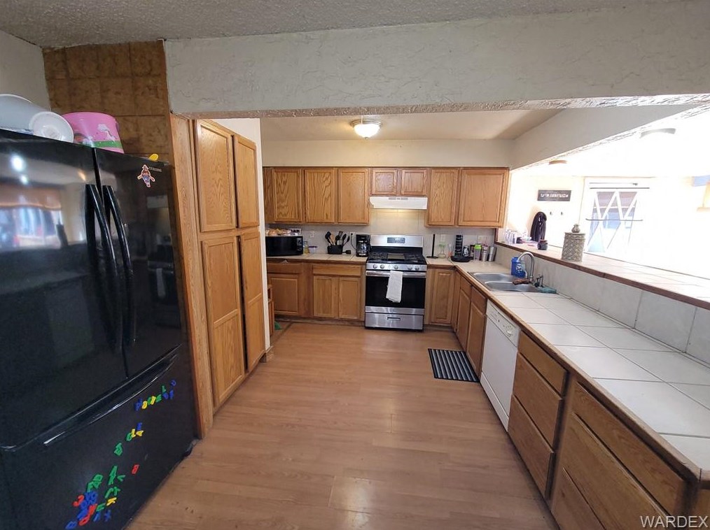 3865 Roosevelt St, Kingman AZ 86409-2673 exterior