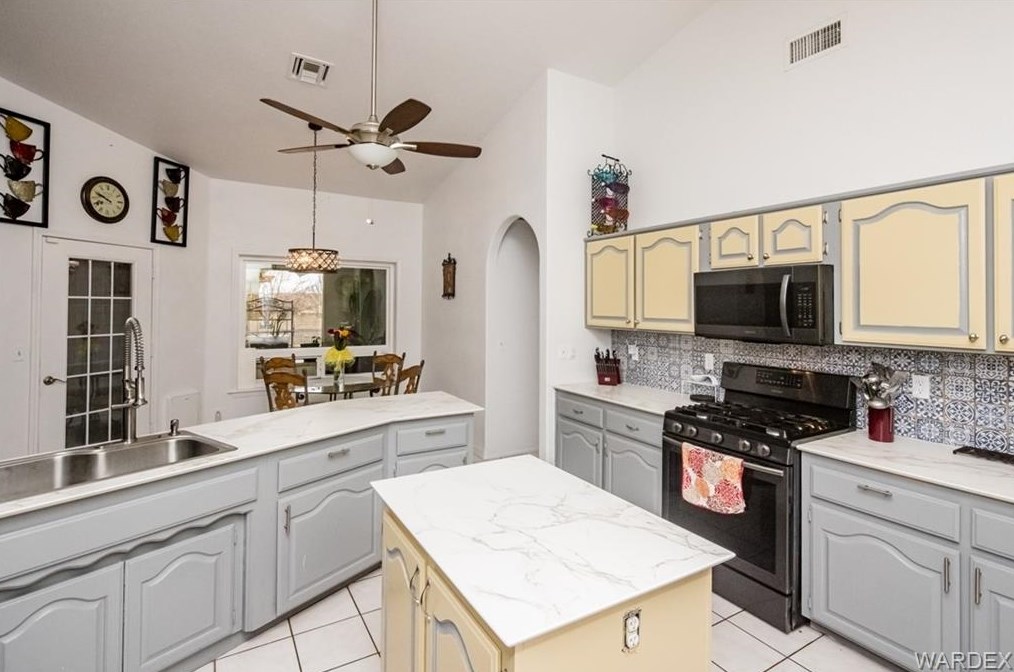 2591 Diamond Spur St, Kingman AZ 86401-7848 exterior