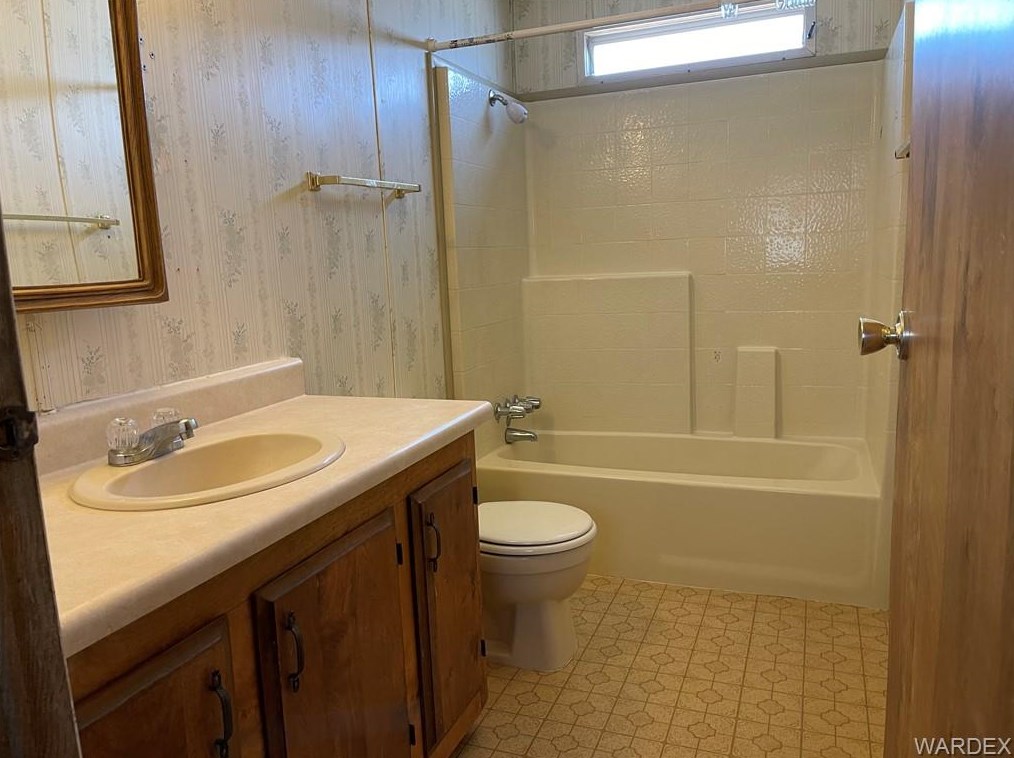 1550 Devlin Ave, Kingman AZ 86409-2207 exterior