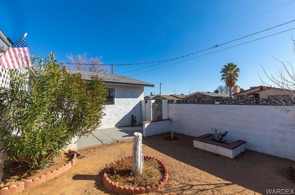 3585 Wl St, Kingman AZ 86409-3020 exterior