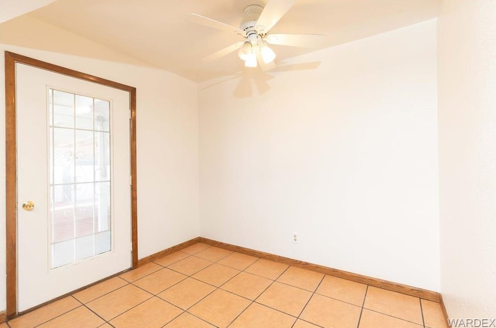 3585 Wl St, Kingman AZ 86409-3020 exterior