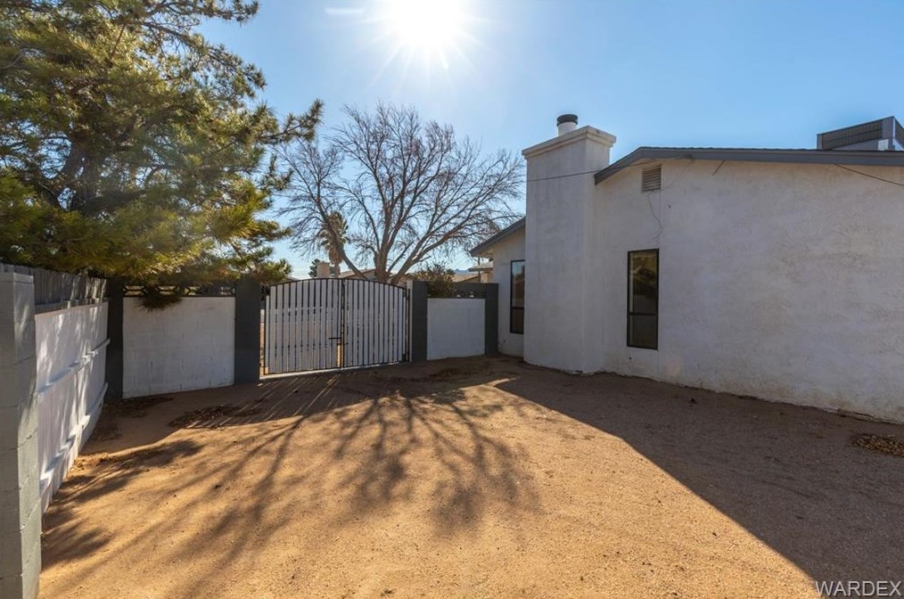 3585 Wl St, Kingman AZ 86409-3020 exterior