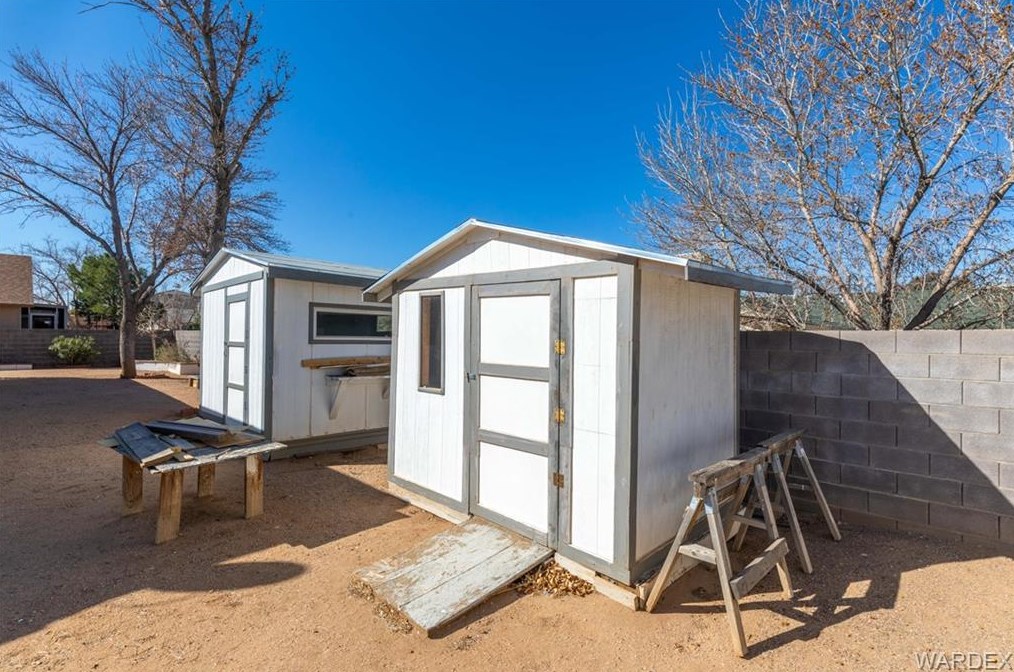 3585 Wl St, Kingman AZ 86409-3020 exterior