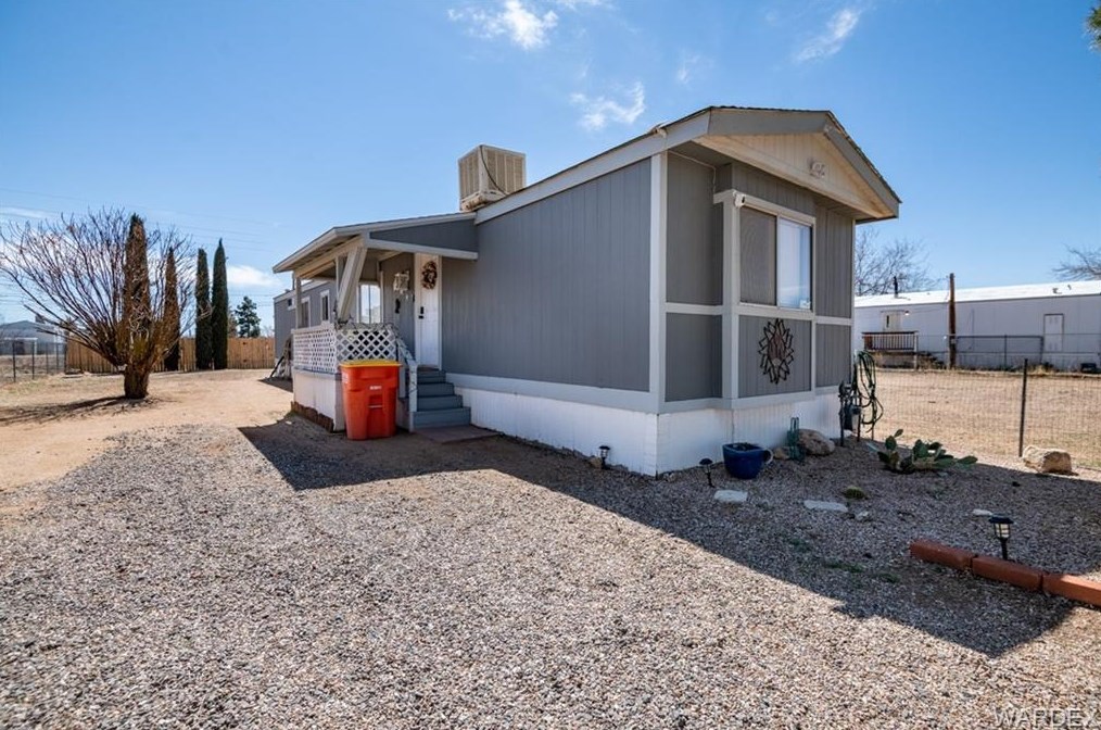2930 Devlin Ave, Kingman AZ 86409-2207 exterior