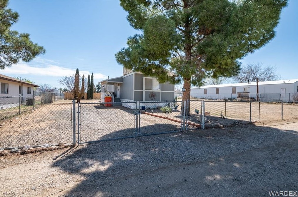 2930 Devlin Ave, Kingman AZ 86409-2207 exterior