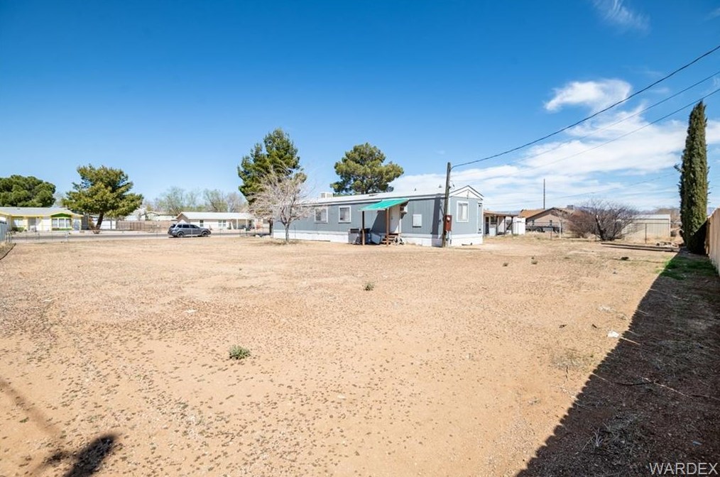 2930 Devlin Ave, Kingman AZ 86409-2207 exterior