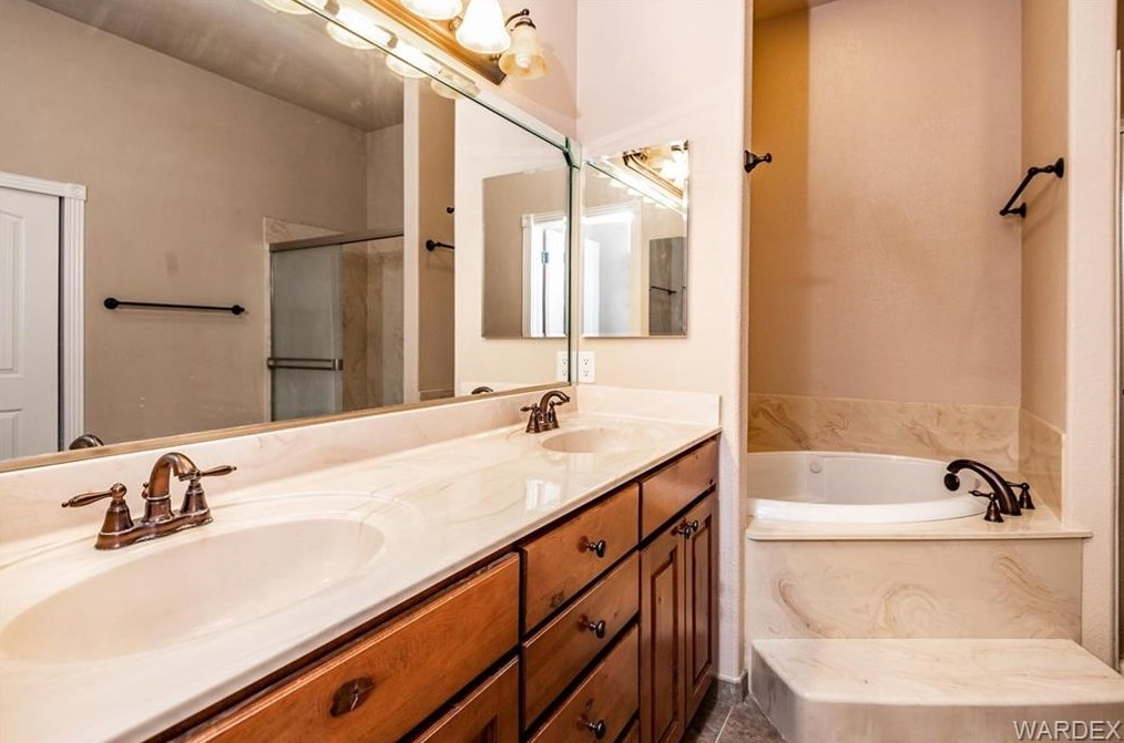 2905 Diamond Spur St, Kingman AZ 86401-7851 exterior