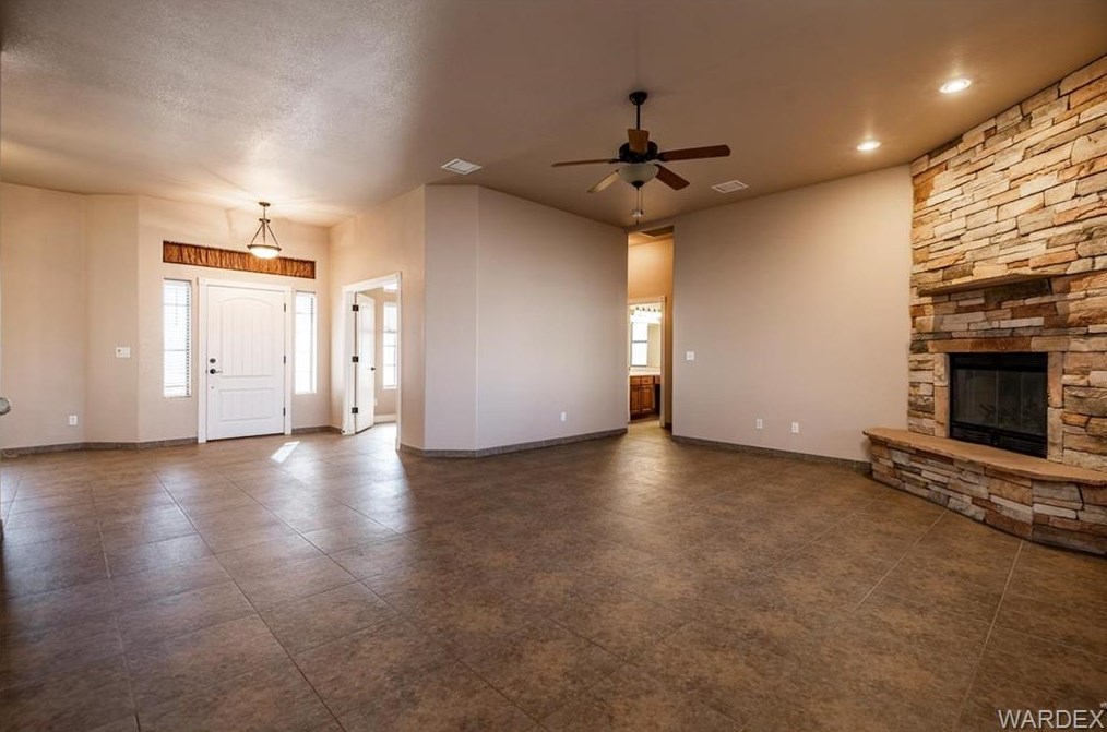 2905 Diamond Spur St, Kingman AZ 86401-7851 exterior