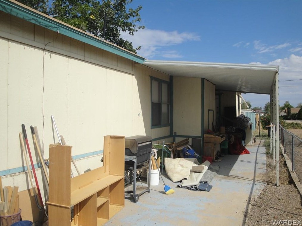 1775 Devlin Ave, Kingman AZ 86409-2204 exterior