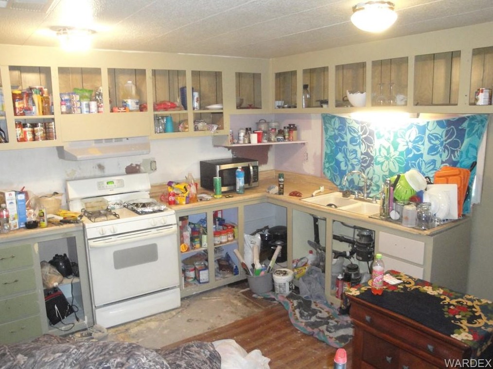 1775 Devlin Ave, Kingman AZ 86409-2204 exterior