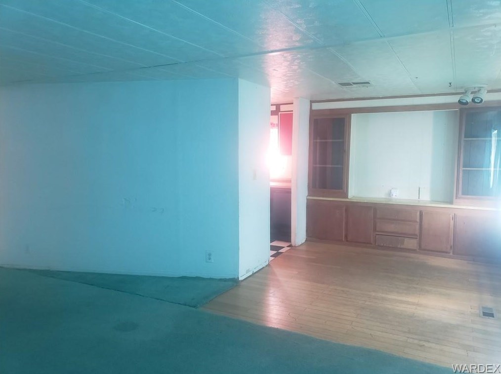 2570 Devlin Ave, Kingman AZ 86409-2208 exterior